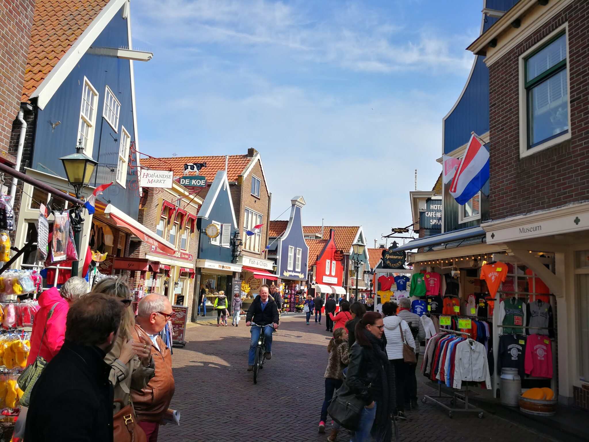 volendam tourism