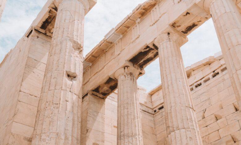 🏛️ Visiting the Acropolis of Athens: Greek History and Architecture 🏺