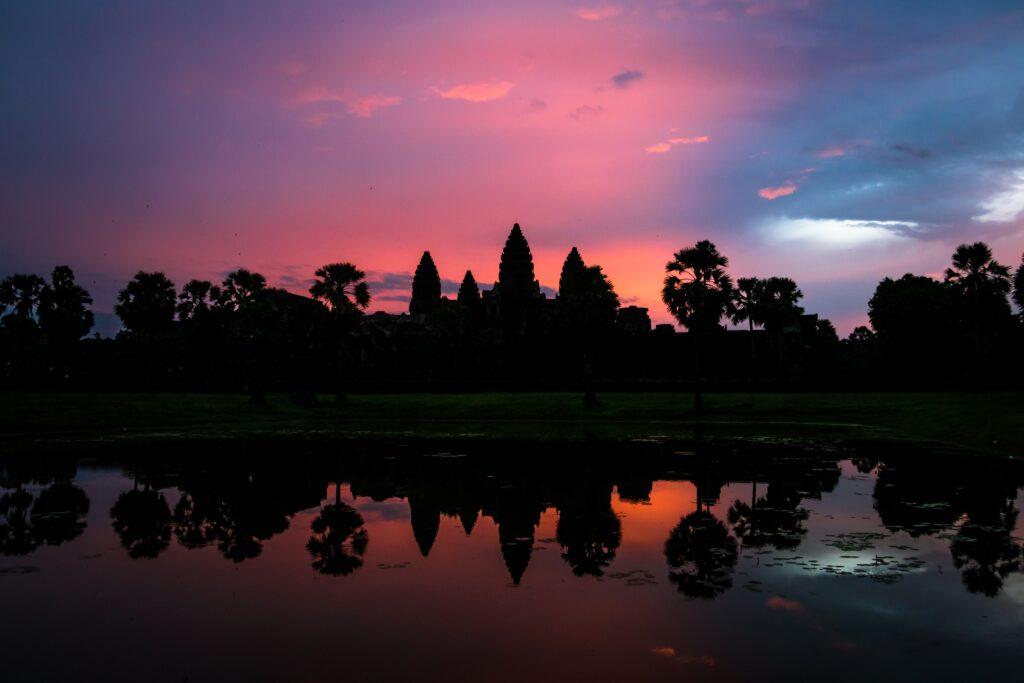 Exploring the Temples of Angkor Wat, Cambodia 🏯