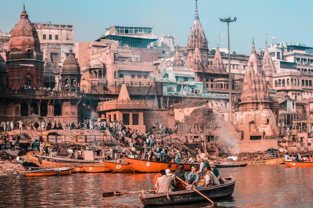 🌟 A Spiritual Journey to Varanasi, India: The Holy City 🙏