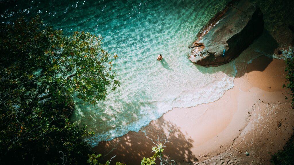 🏝️ Island Paradise: Seychelles in the Indian Ocean 🌊