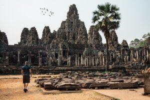 Exploring the Temples of Angkor Wat, Cambodia 🏯