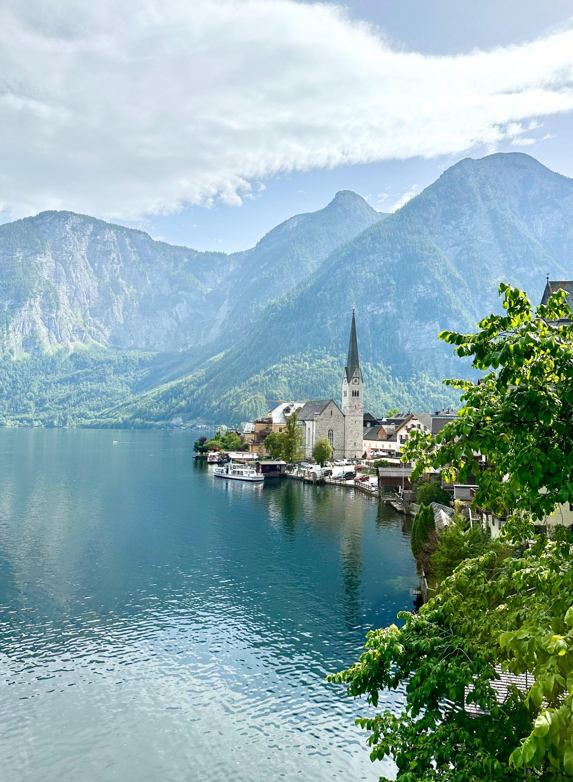 The Beauty of Hallstatt, Austria: A Lakeside Village 🏞️